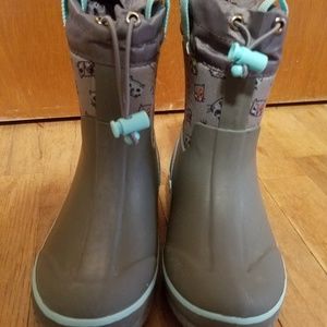 Cat and Jack Waterproof winter boots-11c kids